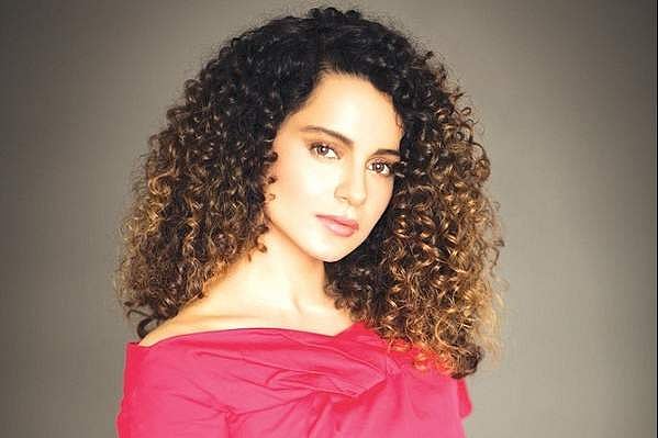 'ഒരു സൂപ്പര്‍ താരം എന്നെ അഴിക്കുള്ളിലാക്കാന്‍ ശ്രമിക്കുന്നു'; കങ്കണ റണാവത്ത് 