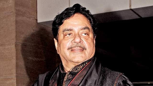 രാജ്യത്തിനും കോണ്‍ഗ്രസിനും ഏറേ യോഗ്യന്‍ രാഹുല്‍ ഗാന്ധിയെന്ന് ശത്രുഘ്‌നന്‍ സിന്‍ഹ 