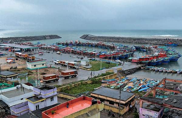തമിഴ്‌നാട്ടില്‍ കടലില്‍പ്പെട്ടത് 30 മത്സ്യത്തൊഴിലാളികള്‍, സഹായം വാഗ്ദാനം ചെയ്ത് പ്രധാനമന്ത്രി