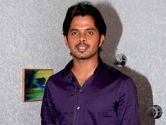 വിലക്കു നീക്കിയിട്ടും ബിസിസിഐ കളിക്കാന്‍ അനുവദിക്കുന്നില്ല: ശ്രീശാന്ത് വീണ്ടും ഹൈക്കോടതിയില്‍