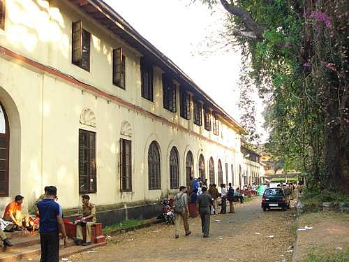 മഹാരാജകീയം മാര്‍ച്ച് അഞ്ചിന്