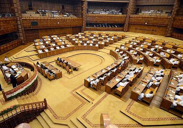 വിലക്കയറ്റം സാധാരണക്കാരനെ ബാധിച്ചില്ല; വിപണിയിലെ സര്‍ക്കാര്‍ ഇടപെടല്‍ ഫലപ്രദം, സുതാര്യത ഉറപ്പാക്കിയെന്നും ഗവര്‍ണര്‍ 