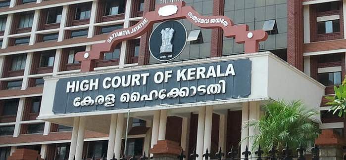 ഹൈക്കോടതി കെട്ടിടത്തില്‍നിന്ന് എഴുപത്തിയെട്ടുകാരന്‍ ചാടി മരിച്ചു