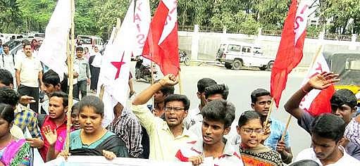 സുപ്രീം കോടതി വിധി സ്വാഗതം ചെയ്ത് വിദ്യാര്‍ത്ഥി സംഘടനകള്‍ 
