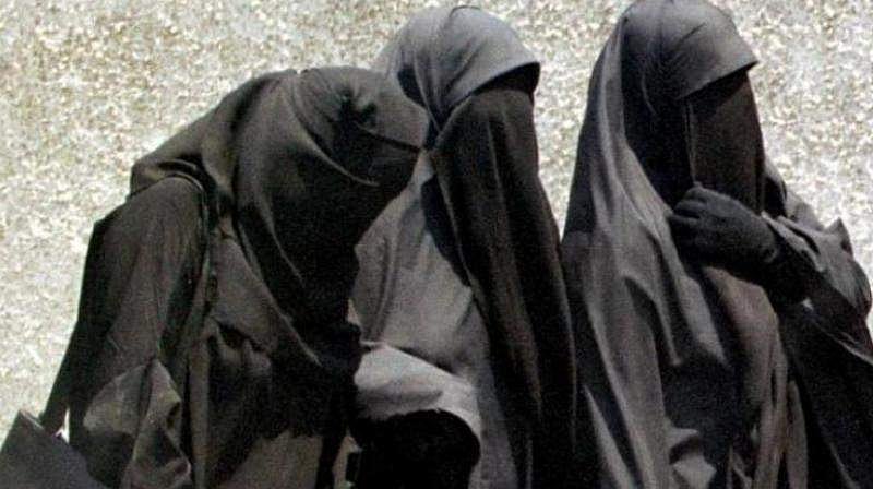 വാട്‌സ് ആപ്പിലൂടെ മുത്തലാഖ് ചൊല്ലി; ഭര്‍ത്താവ് വിദേശത്തായതിനാല്‍ നടപടിയെടുക്കാതെ പൊലീസ്