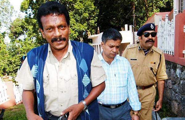 മന്ത്രി എം.എം. മണിയ്ക്കാണ് ഭ്രാന്തെന്ന് പറയാതെ പറഞ്ഞ് സുരേഷ്‌കുമാര്‍