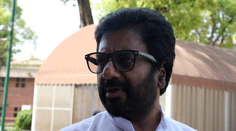 സ്പീക്കര്‍ ഇടപെട്ടു ശിവസേന എംപി ഗെയ്ക്‌വാദ് ഖേദം പ്രകടിപ്പിച്ചു