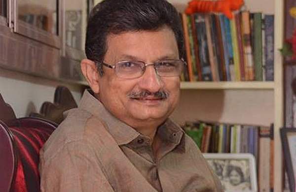കുഴപ്പം റവന്യുവകുപ്പ് ഭരിക്കാന്‍ സമര്‍ത്ഥരായ മന്ത്രിമാരില്ലാത്തതിനാല്‍; അശോകന്‍ ചരുവില്‍