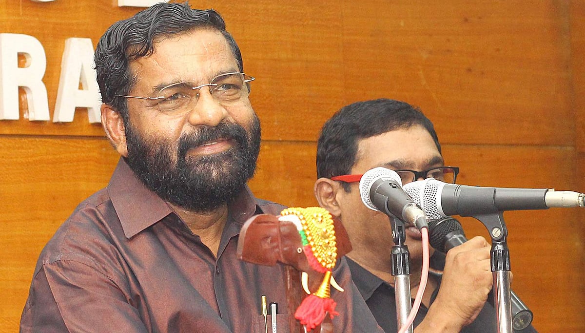 ഇന്ത്യന്‍ കോഫി ഹൗസില്‍ ദേശാഭിമാനി മാത്രം; ഉത്തരവ് വിവരക്കേടെന്ന് മന്ത്രി കടകംപള്ളി