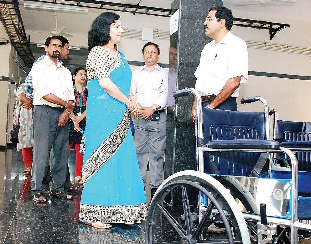ലക്ഷ്മി തരു എന്ന വൃക്ഷം കാന്‍സര്‍ മാറ്റുമെന്ന പ്രചരണം തെറ്റ്‌; മെഡിക്കല്‍ ഓങ്കോളജിസ്റ്റ് സാറാ ഈശോ