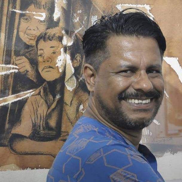 ധനരാജ് കീഴറയുടെ കാന്‍വാസ് അരികുവല്‍ക്കരിക്കപ്പെടുന്നവര്‍ക്കു വേണ്ടി