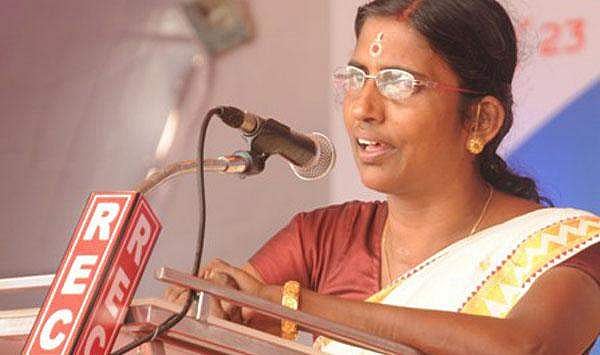 ഹോസ്ദുര്‍ഗ് വെച്ച് മതസ്പര്‍ധയുണ്ടാക്കുന്ന പ്രസംഗം നടത്തിയതിന് ശശികലയെ അറസ്റ്റ് ചെയ്തതായി റിപ്പോര്‍ട്ടുകള്‍