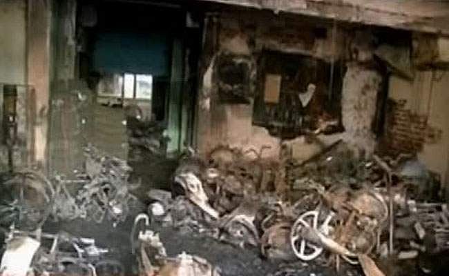 പാര്‍പ്പിട സമുച്ചയത്തിന്‌ തീപിടിച്ച് നാല് മരണം; മരിച്ചവരില്‍ രണ്ട് കുട്ടികള്‍