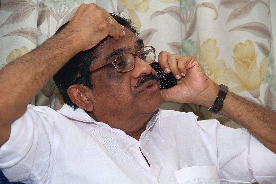 സംസ്ഥാന സര്‍ക്കാര്‍ മദ്യ ലോബിക്ക് കീഴടങ്ങി, ഹൈക്കോടതി വിധി ദുരൂഹം; വിമര്‍ശനവുമായി സുധീരന്‍