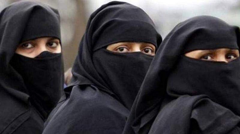 മുത്തലാഖ് ചൊല്ലിയ ഭര്ത്താവിന് 2 ലക്ഷം രൂപ പിഴ വിധിച്ച് നാട്ടുകൂട്ടം