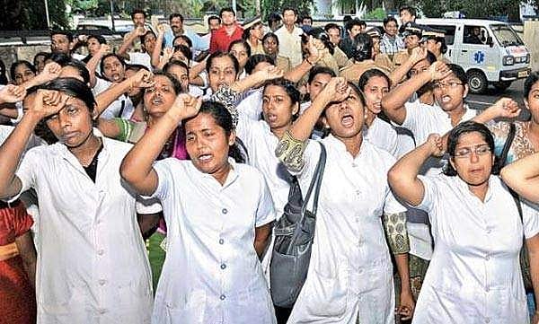 നഴ്‌സുമാരുടെ സമരം പിന്‍വലിച്ചു; മിനിമം ശമ്പളം നല്‍കിയില്ലെങ്കില്‍ സര്‍ക്കാര്‍ ഇടപെടും