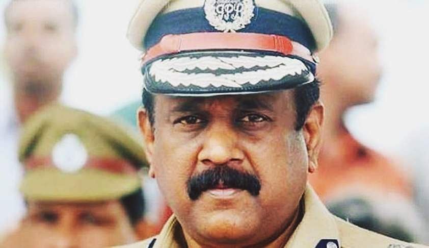പൊലീസില്‍ ക്രിമിനല്‍ മനോഭാവമുള്ളവര്‍ കൂടൂന്നുവെന്ന് ടി.പി സെന്‍കുമാര്‍;പൊലീസിന് ഭീഷണി സേനയ്ക്കുള്ളില്‍ നിന്നുതന്നെ 