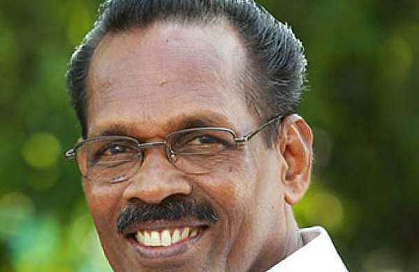 കോടതിയുമായി ഏറ്റുമുട്ടലിനില്ല, തുറന്ന ബാറുകള്‍ അടച്ചതായി ടിപി രാമകൃഷ്ണന്‍