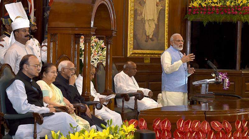 ഇനി ഇന്ത്യ പുതിയ നികുതി യുഗത്തില്; ജിഎസ്ടി കള്ളപ്പണം ഇല്ലാതാക്കുമെന്ന് പ്രധാനമന്ത്രി