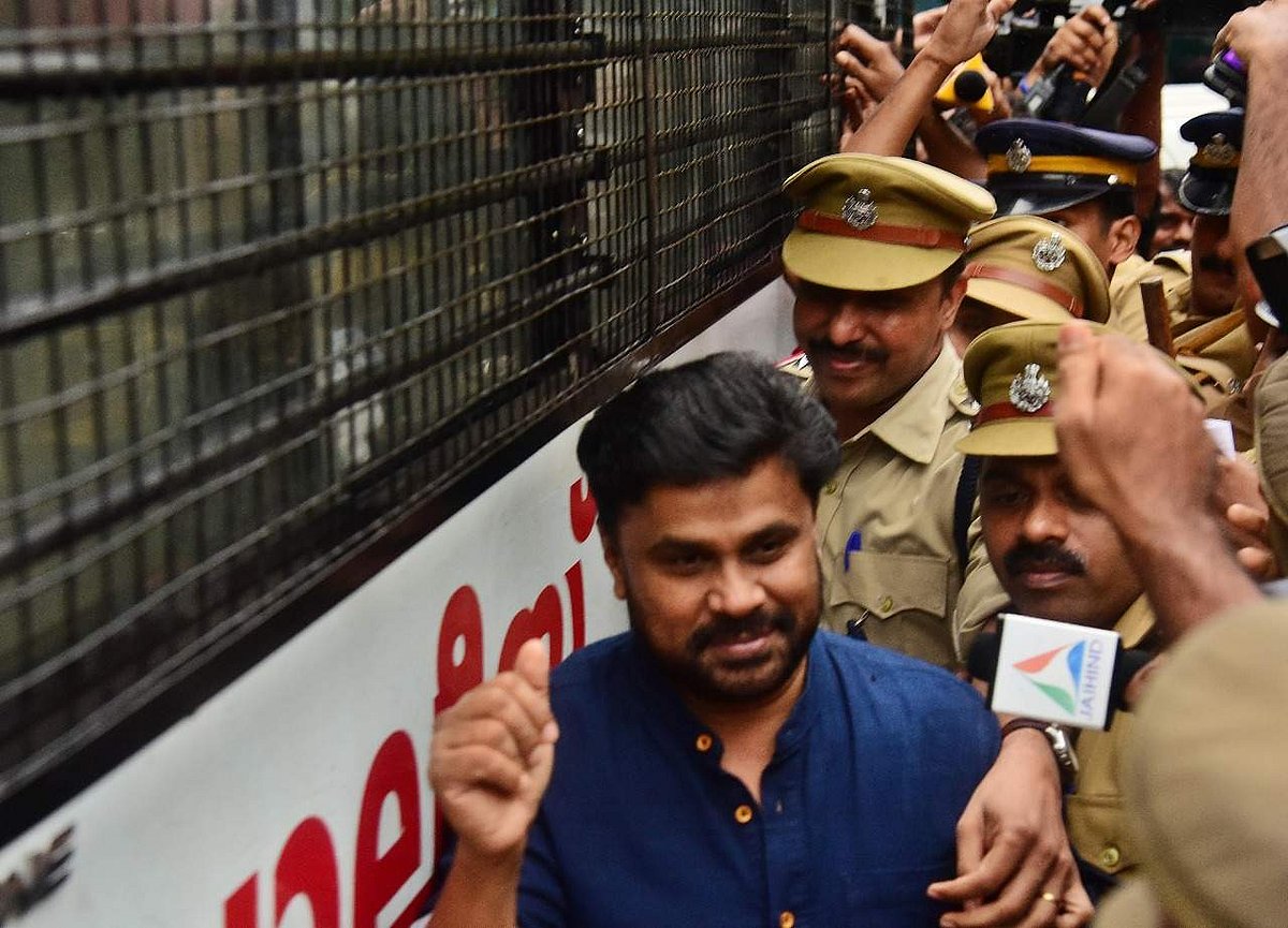 ദിലീപിന്റെ ബാങ്ക് അക്കൗണ്ടുകള്‍ മരവിപ്പിക്കും; ചോദ്യം ചെയ്യലില്‍ നിന്ന് ലഭിച്ച നിര്‍ണ്ണായക വിവരങ്ങളില്‍ എന്‍ഫോഴ്‌സ്‌മെന്റ് അന്വേഷണം 