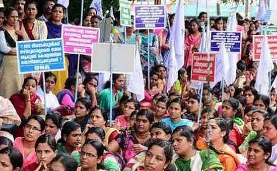 സ്വകാര്യ ആശുപത്രികള്‍ അടച്ചിടുന്നു; സര്‍ക്കാരിനെ സമ്മര്‍ദ്ദത്തിലാക്കി നഴ്‌സുമാരുടെ സമരം നേരിടാന്‍ മാനേജുമെന്റുകളുടെ ശ്രമം