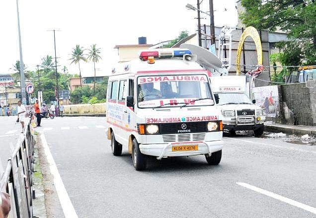 നൂറേ നൂറില്‍ റെജില്‍ കുതിച്ചു; പിഞ്ചു കുഞ്ഞിന്റെ ജീവന്‍ ഭദ്രം!
