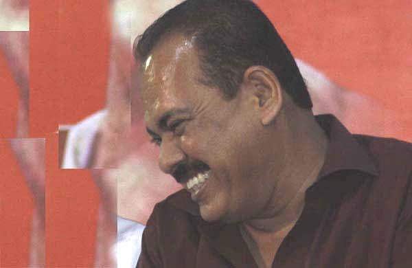 അഭിഭാഷകര്‍ മിണ്ടാറില്ല, ചിരിക്കാറില്ല; തനിക്ക് ഊരുവിലക്കെന്ന് ഡോ. സെബാസ്റ്റിയന്‍ പോള്‍