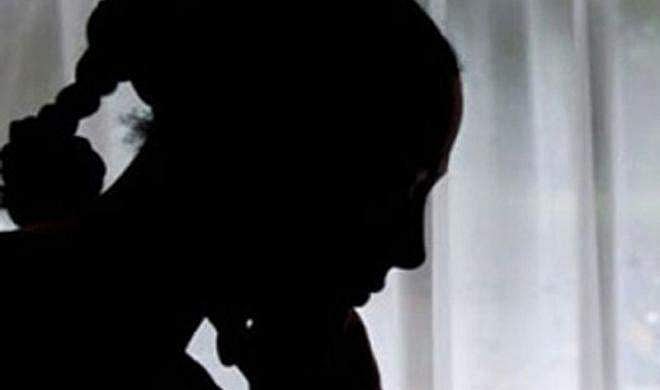 സ്വാതന്ത്ര്യദിനാഘോഷത്തില്‍ പങ്കെടുത്തു മടങ്ങിയ എട്ടാക്ലാസുകാരി പീഢനത്തിനിരയായി
