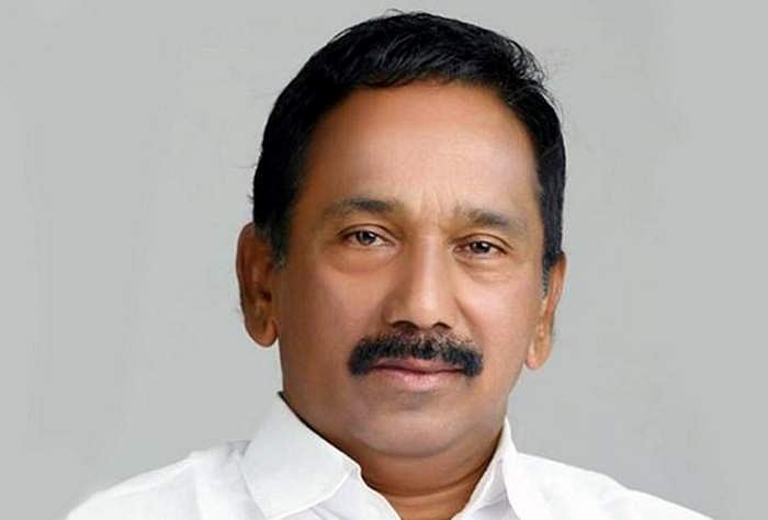 ഉഴവൂര്‍ വിജയന്റെ മരണത്തിലെ ദുരൂഹത; തോമസ് ചാണ്ടി നല്‍കിയ ധനസഹായം കുടുബം തിരിച്ചയച്ചു