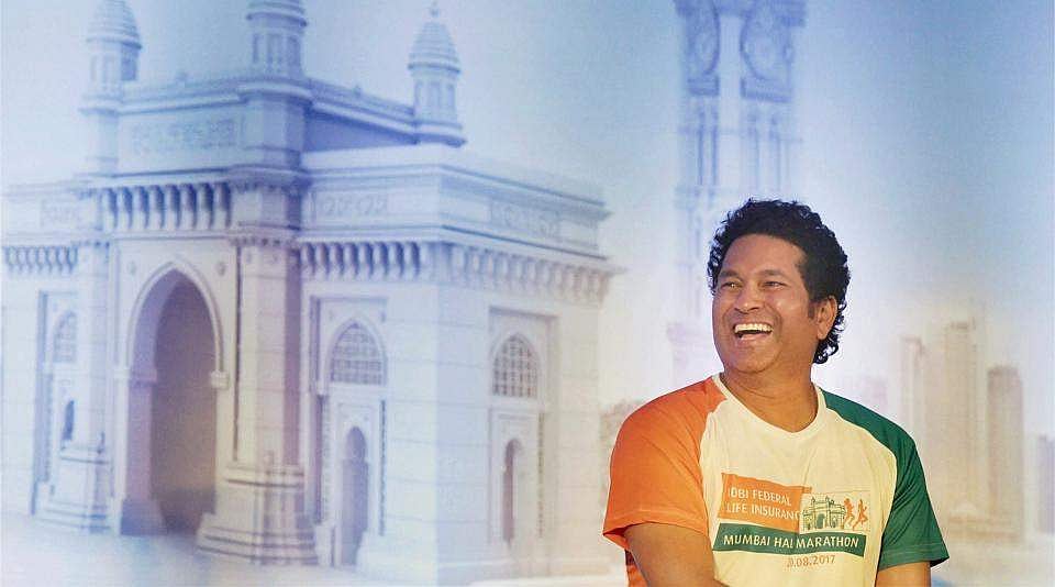 നിങ്ങളെ അമ്പരപ്പിച്ച അതിഥി താരം ആരാണ്‌? പതിവില്ലാതെ രാജ്യസഭയിലെത്തിയ സച്ചിനെ ട്രോളി സമൂഹമാധ്യമങ്ങള്‍
