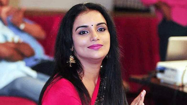 വിമന്‍ ഇന്‍ കളക്ടീവ്‌ന്റെ സഹായം തനിക്ക് വേണ്ടെന്ന് ശ്വേതാ മേനോന്‍; സ്വയം പോരാടാന്‍ അറിയാം