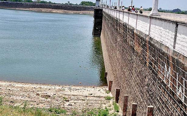 സംസ്ഥാനത്തെ ഡാമുകളില്‍ വെള്ളമായില്ല: കേരളത്തെ കാത്തിരിക്കുന്നത് കടുത്ത വൈദ്യുതി പ്രതിസന്ധി