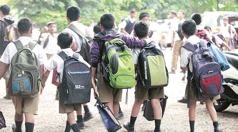 മഹാരാഷ്ട്രയിലെ സ്കൂളുകള്ക്ക് ഇനി റിപ്പബ്ലിക് ദിന അവധി ഇല്ല; ദിവസം മുഴുവന് മത്സരങ്ങള് നടത്തും