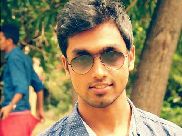 സ്വപ്‌ന സ്ഖലനത്തെക്കുറിച്ച് ഫേസ്ബുക്കില്‍ കവിതയെഴുതിയ അധ്യാപകനെ കോളജില്‍ നിന്നും പിരിച്ചു വിട്ടു