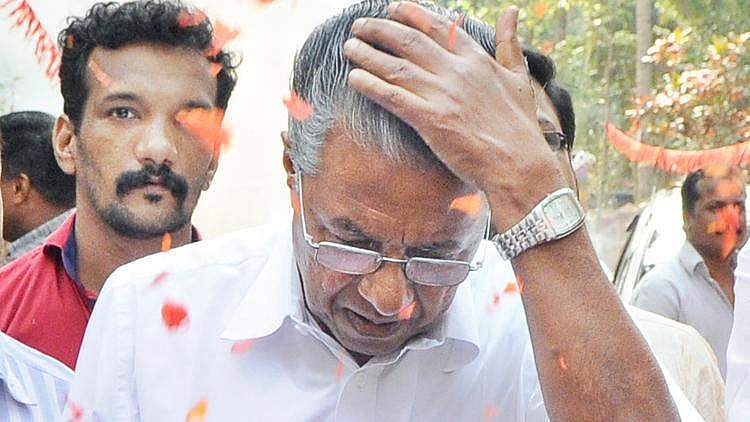 പണം അനുവദിച്ചത് അറിഞ്ഞില്ലെന്ന മുഖ്യമന്ത്രിയുടെ ഓഫീസിന്റെ വാദം തെറ്റ് ; മുഖ്യമന്ത്രിയുടെ പ്രൈവറ്റ് സെക്രട്ടറിയെ അറിയിച്ചിരുന്നെന്ന് രേഖകള്‍