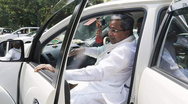 രഥം നിര്മ്മിക്കുന്നതിനായി തനിക്ക് ലഭിച്ച വെള്ളി ഉപഹാരങ്ങള് ക്ഷേത്രത്തിന് നല്കി സിദ്ധരാമയ്യ