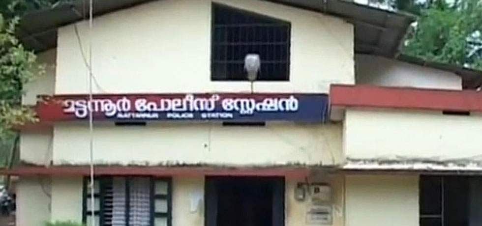 പി ജയരാജന്റെ മകനെ കൈയേറ്റം ചെയ്ത എഎസ്‌ഐക്ക് സസ്‌പെന്‍ഷന്‍