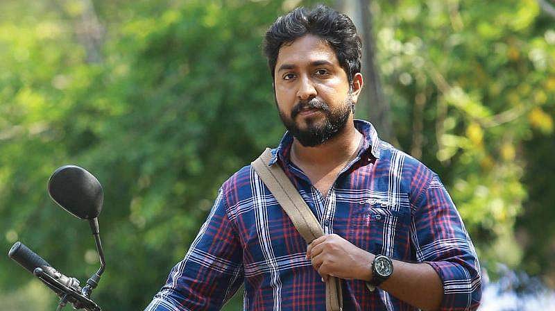 'അച്ഛന് പക്ഷാഘാതമല്ല'; ശ്രീനിവാസന്റെ ആരോഗ്യനില സംബന്ധിച്ച് പ്രചരിക്കുന്ന വാര്‍ത്തകള്‍ അടിസ്ഥാനരഹിതമെന്ന് വിനീത് 
