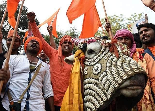 ബിജെപി ഭരിക്കുന്ന സംസ്ഥാനങ്ങളില്‍ പശുവിന്റെ പേരില്‍ ആക്രമണം വര്‍ധിക്കുന്നു; മൂന്ന് സംസ്ഥാനങ്ങള്‍ക്ക് കോടതിയലക്ഷ്യ നോട്ടീസ്