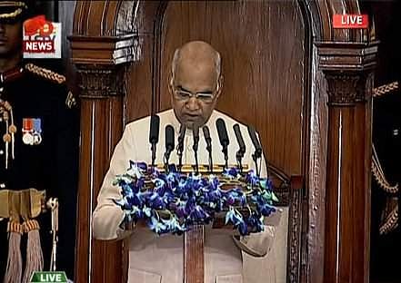 പുതിയ ഇന്ത്യയുടെ നിര്‍മ്മാണത്തില്‍ 2018 നിര്‍ണായകമെന്ന് രാഷ്ട്രപതി ; പാര്‍ലമെന്റിന്റെ ബജറ്റ് സമ്മേളനത്തിന് തുടക്കം