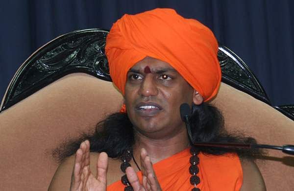 തെറ്റിദ്ധരിപ്പിക്കുന്ന സത്യവാങ്മൂലം: നിത്യാനന്ദയെ അറസ്റ്റ് ചെയ്തു ഹാജരാക്കാന്‍ കോടതി ഉത്തരവ്