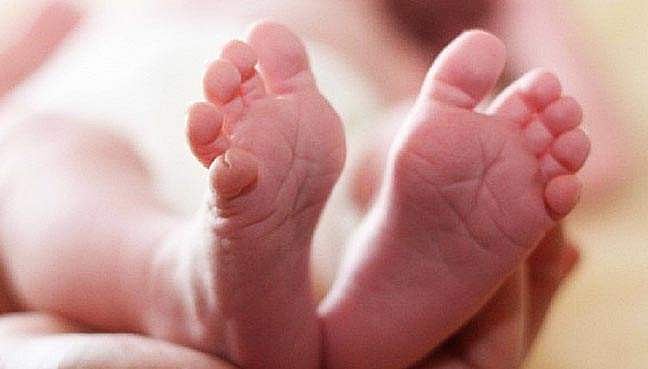 11 കുഞ്ഞുങ്ങളുടെ മൃതദേഹങ്ങള്‍ പെട്ടികളിലാക്കിയ നിലയില്‍ കെട്ടിടത്തിന്റെ മുകളില്‍; പുറംലോകം അറിഞ്ഞത് അജ്ഞാത സന്ദേശത്തിലൂടെ