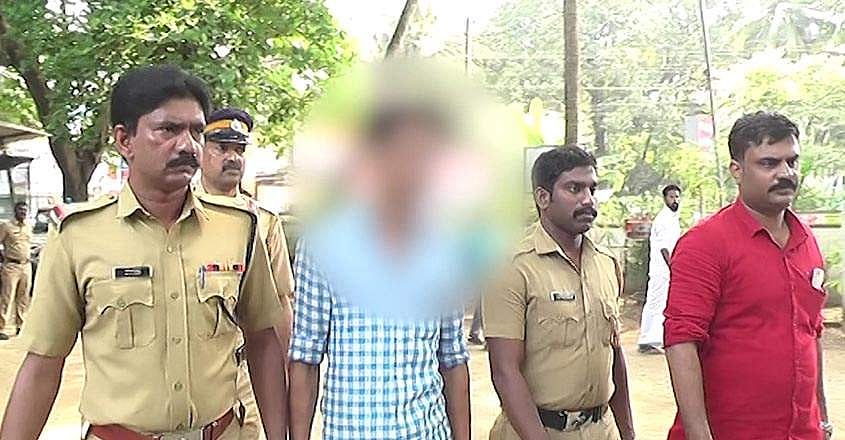 പ്രായപൂര്‍ത്തിയാകാത്ത മകളുടെ കൈകാലുകള്‍ കെട്ടിയിട്ട് കഴുത്തില്‍ കത്തിവച്ച് പീഡിപ്പിച്ചു, അച്ഛന്‍ അറസ്റ്റില്‍