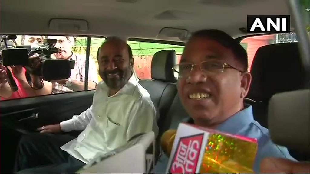 ഗോവയിൽ കോൺഗ്രസിന് കനത്ത തിരിച്ചടി, രണ്ട് എംഎൽഎമാർ ബിജെപിയിൽ