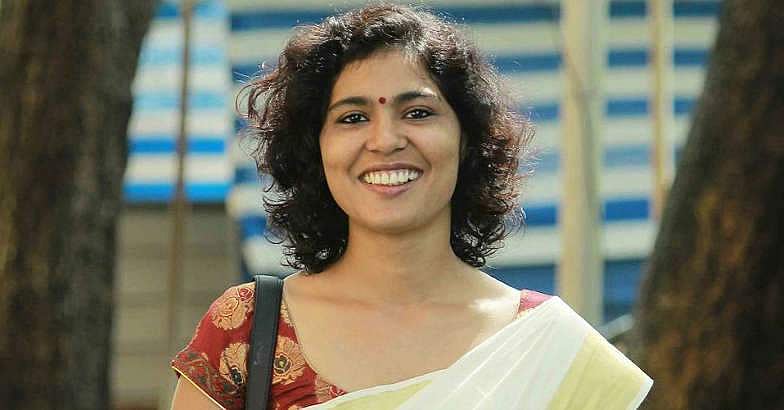 മതവികാരം വ്രണപ്പെടുത്തി: രഹനാ ഫാത്തിമക്കെതിരെ കേസെടുത്ത് പത്തനംതിട്ട പൊലീസ്