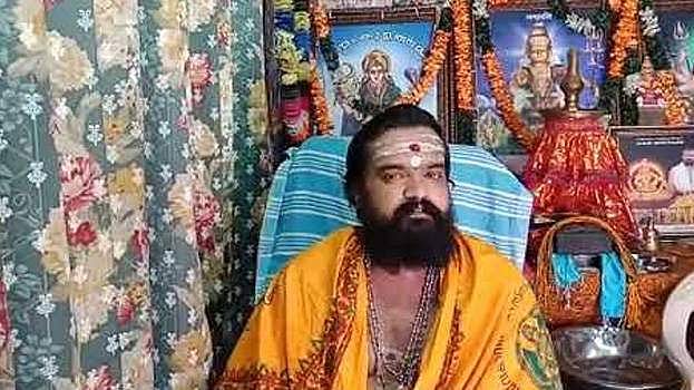തൊട്ടടുത്ത അമ്പലങ്ങളിൽ പോകാത്തവരാണ് ശബരിമലയിൽ പ്രവേശിക്കാൻ ശ്രമിക്കുന്നത്  ; വിശ്വാസികളുടേത് ധർമ്മസമരമെന്ന് മാളികപ്പുറം മേൽശാന്തി