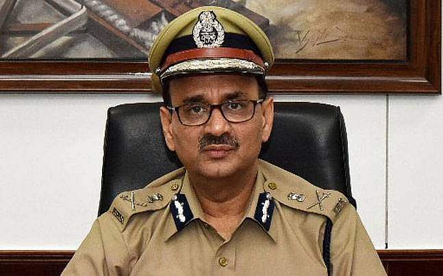 സിബിഐയിലെ ഉള്‍പ്പോര് ; ഡയറക്ടര്‍ അലോക് കുമാര്‍ വര്‍മയെ മാറ്റി 