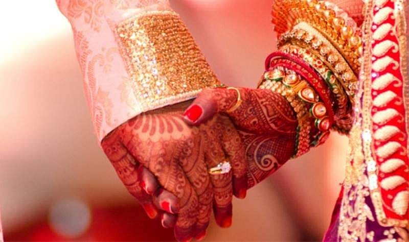 ട്രാന്‍സ്‌ജെന്‍ഡര്‍ ദമ്പതിമാര്‍ക്ക് വിവാഹ ധനസഹായവുമായി സര്‍ക്കാര്‍; ലഭിക്കുന്നത് 30,000 രൂപ 