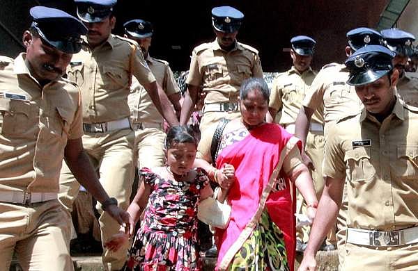 ശബരിമലയില് വിപുലമായ സുരക്ഷാ സംവിധാനം; 5000 പൊലീസുകാര്, മേല്നോട്ടത്തിന് കൂടുതല് എഡിജിപിമാരും ഐജിമാരും