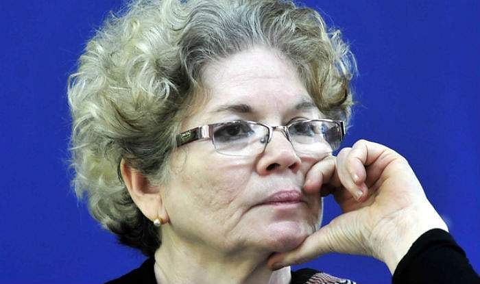 'ആര്‍ത്തവകാലത്തെ രക്തസ്രാവത്തെ വലിച്ചെടുത്ത് ഒരു തുള്ളിയും താഴെപ്പോകാതെ ഭദ്രമായി സംസ്‌ക്കരിക്കാന്‍ സ്ത്രീകള്‍ക്കറിയാം'